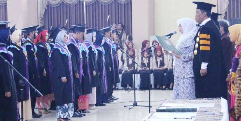 1.595 Mahasiswa Unigal Diwisuda Hari Ini