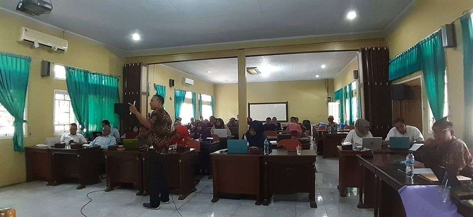 Workshop Kiat Mendapatkan Hibah dan Publikasi Internasional bersama Prof.HANDOYO PUJI WIDODO.,MA,PhD (King Adul Aziz University) Universitas Galuh